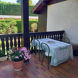 https://t2-paisible-dans-un-cadre-arboree.hotels-rhonealpes.com