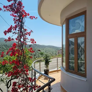 apartment-besnik-brahimi-ksamil.albaniahotels.org/
